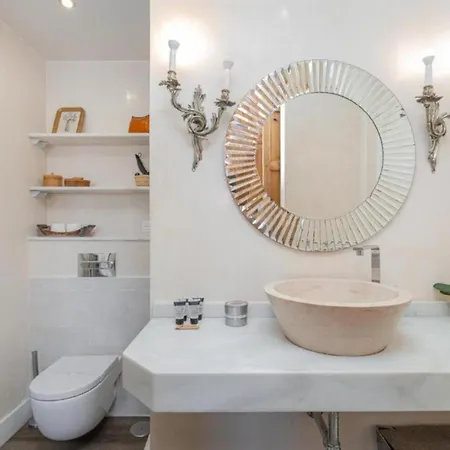C20 - Adorable In The Center With Sun Terrace Apartament Malaga