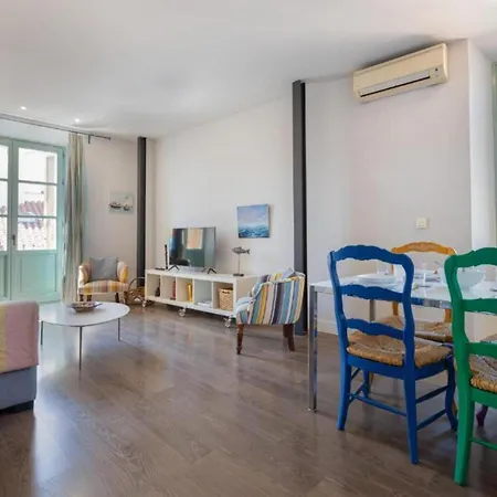 C20 - Adorable In The Center With Sun Terrace *